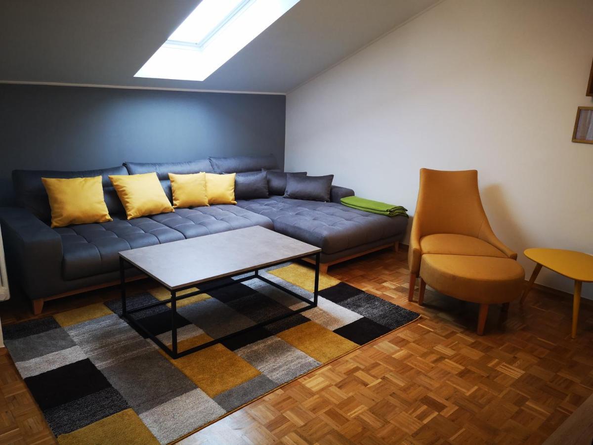Apartment Drustveni Dom II ซาราเยโว ภายนอก รูปภาพ